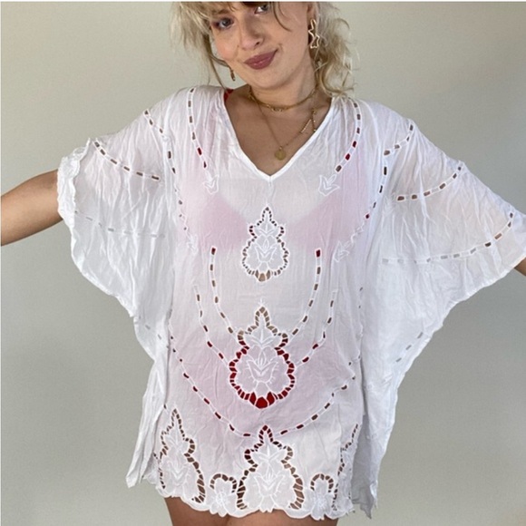 Vix White Eyelet Swimsuit Cover Up - Picture 1 of 8